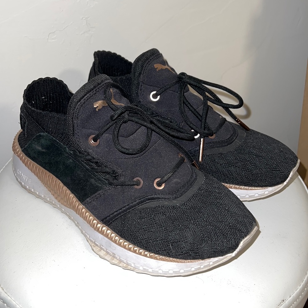 Puma Tsugi Shinsei Knit Trainer Sneakers Black Rose Gold US 8
